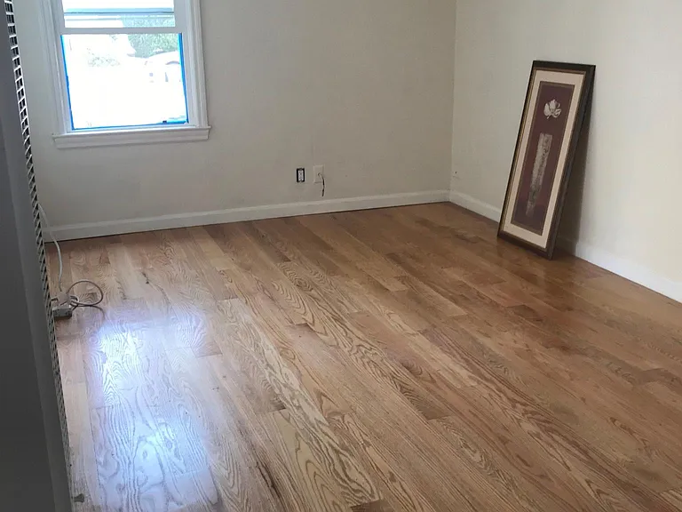 Living room with hardwood oak flooring