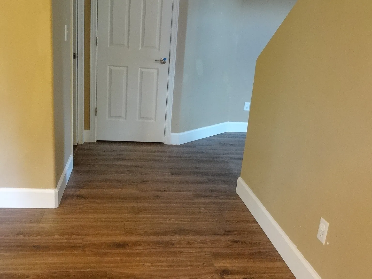 3 bed, 2.5 bath, 1906 sqft, $2,650 — Photo 3