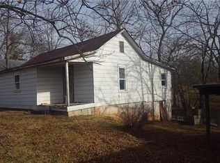 102 Reynolds Rd, North Wilkesboro, NC 28659