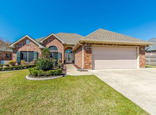 182 Lansdown Dr, Houma, LA 70360