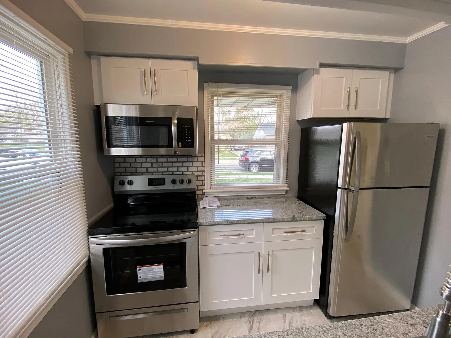 3133 Warick Rd — Photo 3