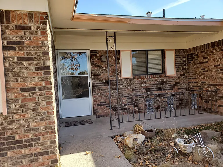 11519 Morocco Rd NE — Photo 6