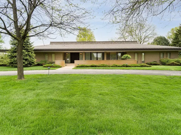 468 N Luce Rd, Alma, MI 48801