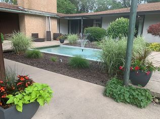 8611 Baring Ave, Munster, IN 46321