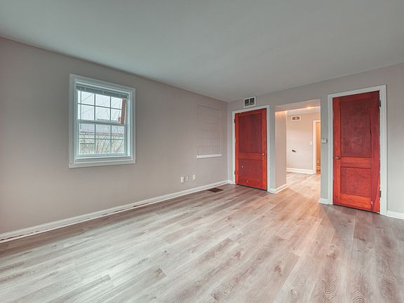 4th image of 1063 Republic Ave