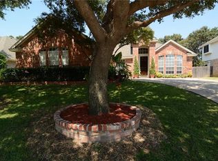 2307 Castlegate Dr, Corinth, TX 76210