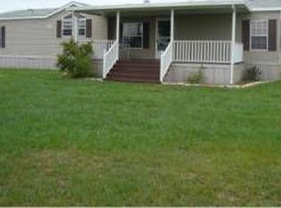 49 Meadow Way, Frostproof, FL 33843