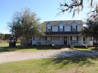 817 Bluebonnet Ln, Yoakum, TX 77995