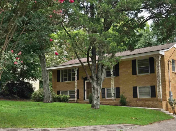 2628 Valley Brook Dr NE, Huntsville, AL 35811