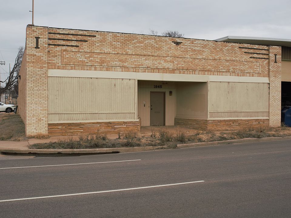 1st image of 1845 Linwood Blvd