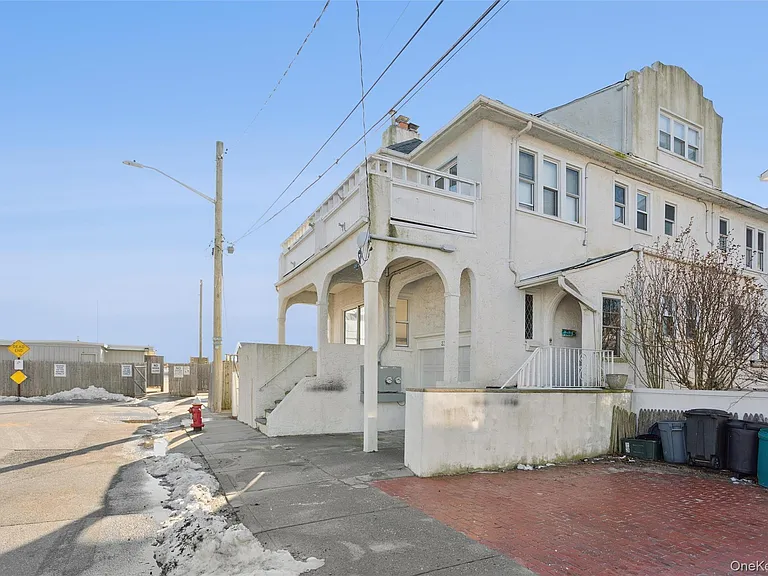 23 Troy Ave #1 — Photo 10