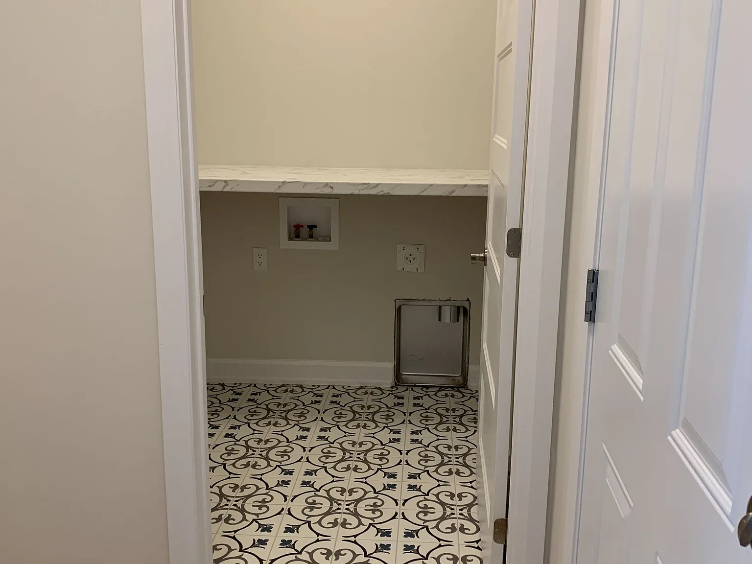 2 bed, $2,475 — Photo 3