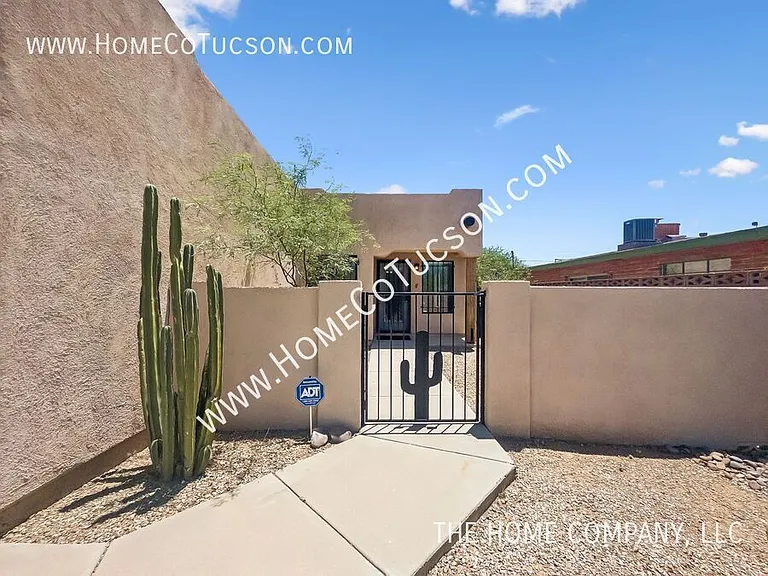 1610 E Water St — Photo 3