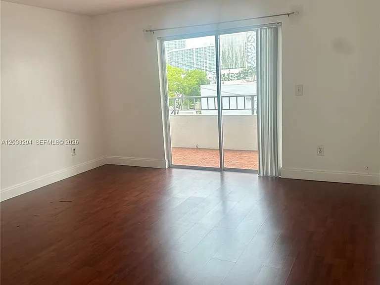 1610 Lenox Ave #412 — Photo 14