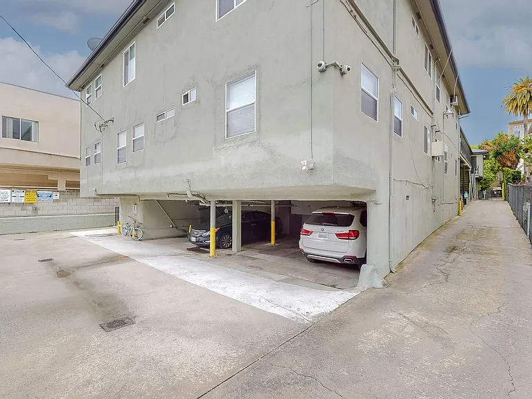1818 N Kingsley Dr — Photo 14