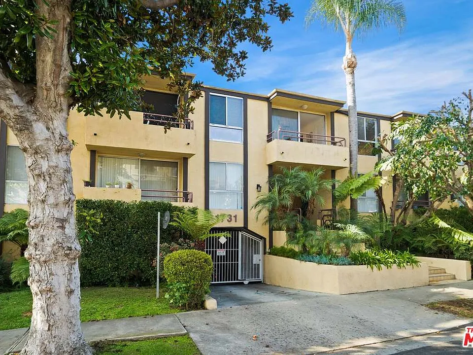 1731 Colby Ave #103