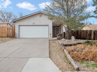 1720 Hiawatha Dr NE, Albuquerque, NM 87112