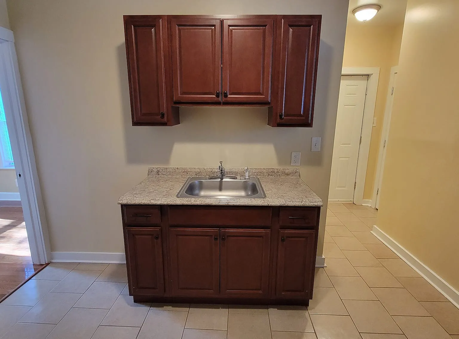 1 bed, $1,325 — Photo 2