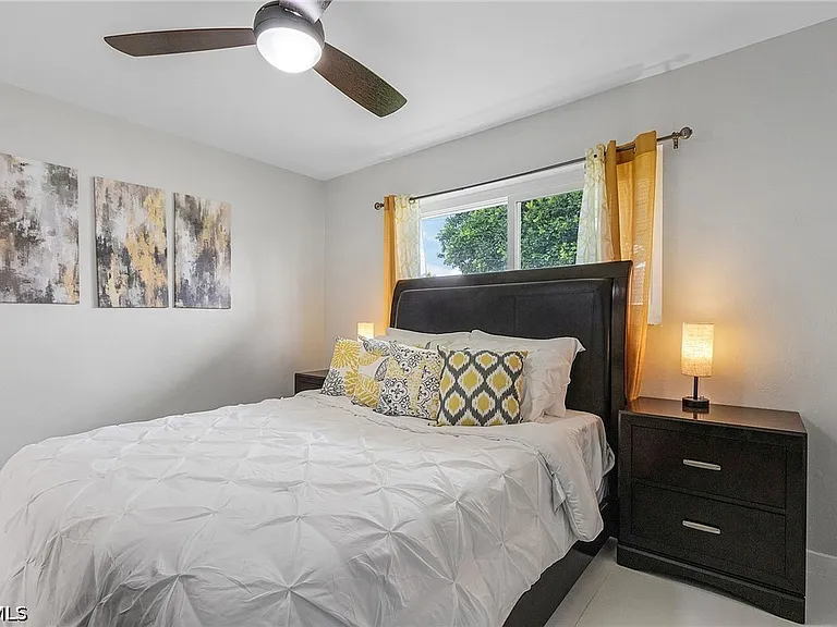 1721 SE 6th Ln — Photo 30