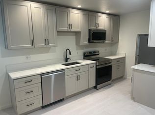 1401 W Bertona St #2, Seattle, WA 98119