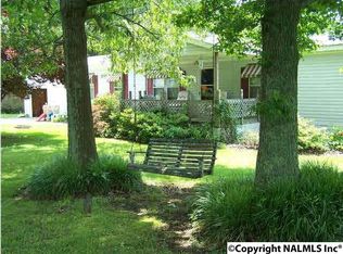 77 Pleasant Valley Rd, Union Grove, AL 35175