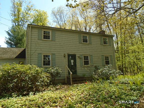 4th image of 49 Northwoods Road