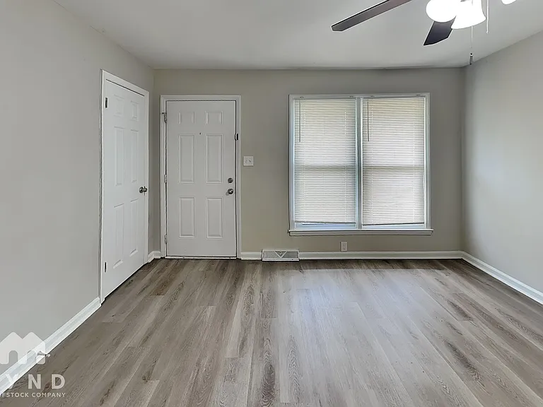 730 Dunbrook Ln — Photo 6