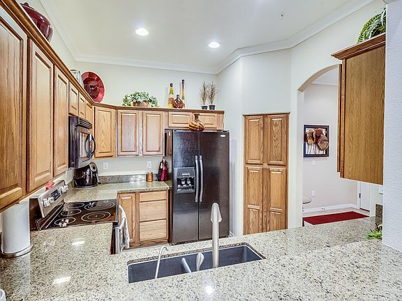 3rd image of 4533 N 22nd St Unit 126