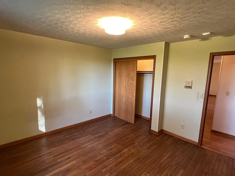 Center Bedroom