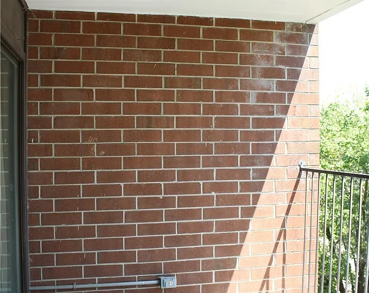 Clarendon St — Photo 30