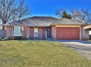 10009 Carnie Cir, Yukon, OK 73099