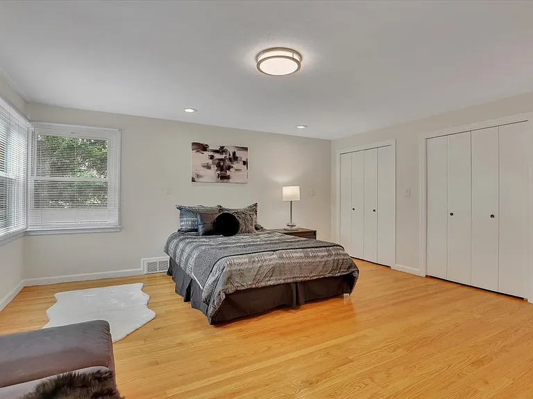 11 W Ridge Dr — Photo 17