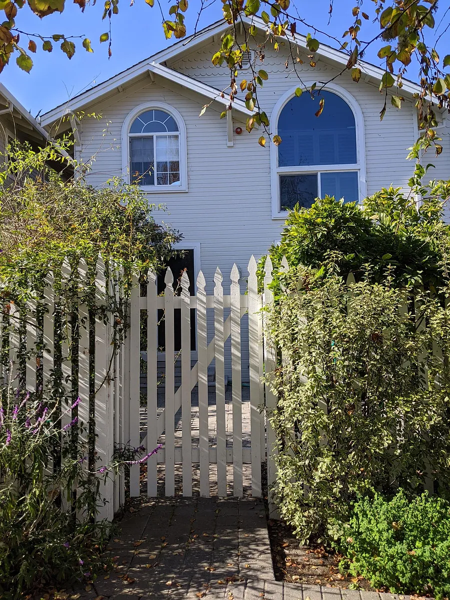 Building Photo - 3370 Aptos Rancho Rd