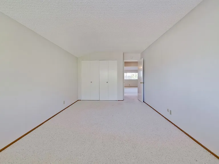 21940 Rucker Dr — Photo 43