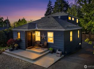4014 SW 98th St, Seattle, WA 98136