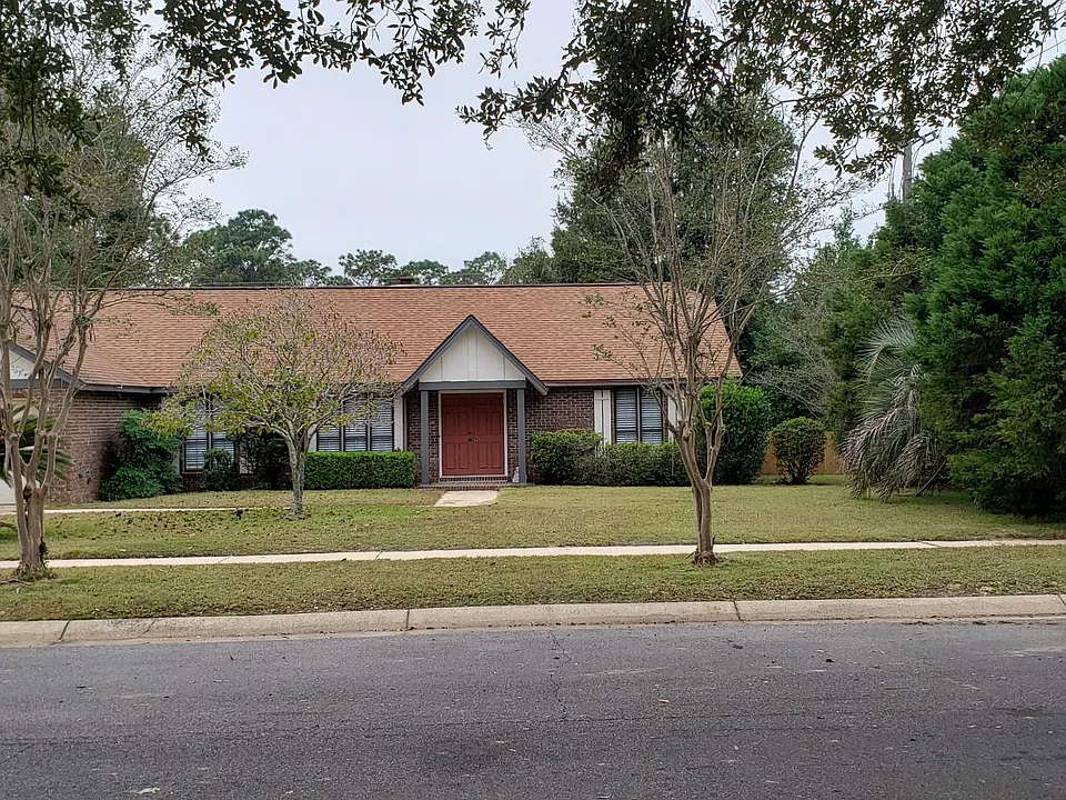 Primrose Dr