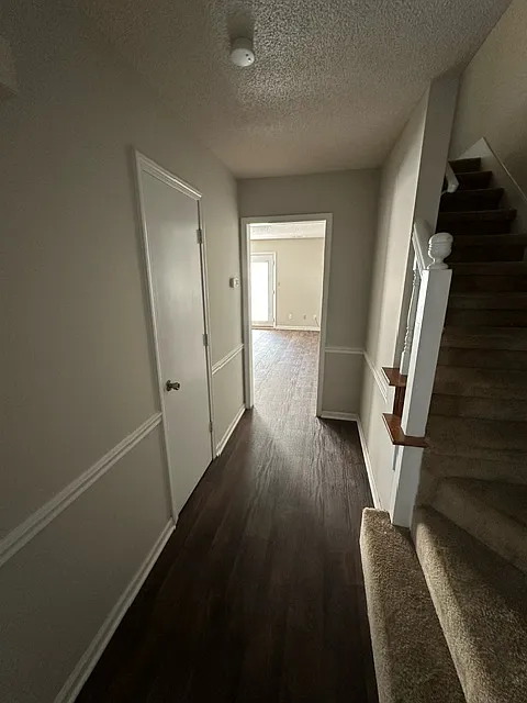 2 bed, 2.5 bath, 1232 sqft, $1,250 — Photo 4