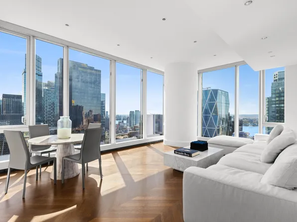 217 West 57th Street image 1 of 17