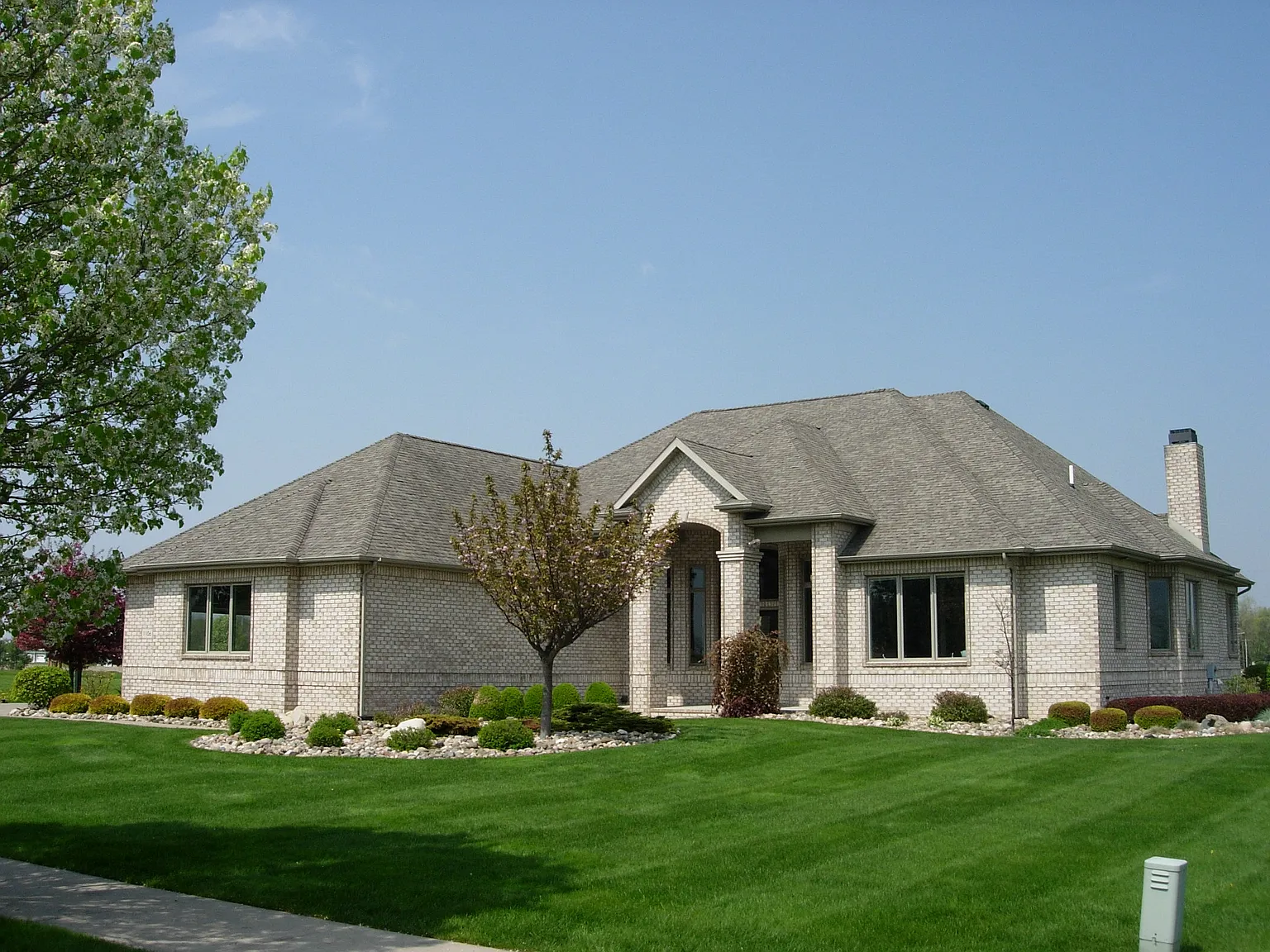 1106 Carrie Lynn Dr photo 1
