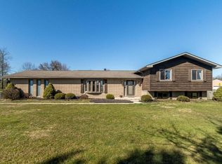 7194 Beecher Rd SW, Pataskala, OH 43062