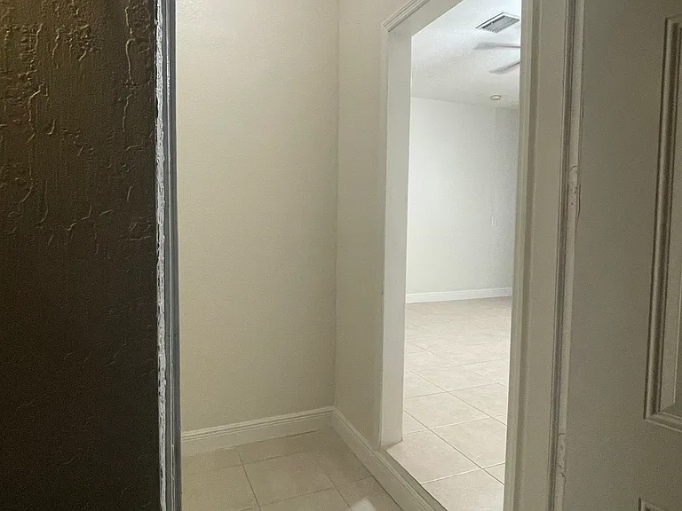 SW 133rd Ave — Photo 1
