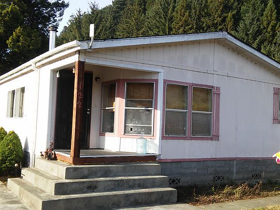 3rd image of 122 Redwood Dr