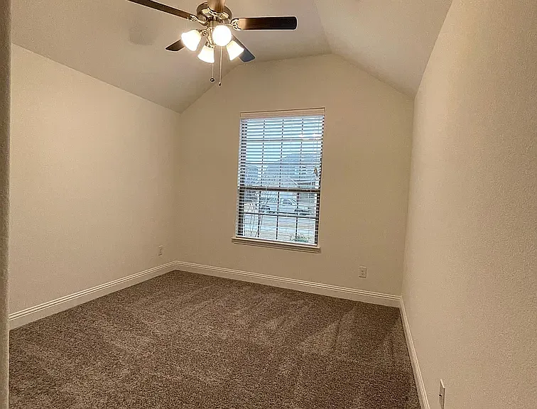 3016 Bobcat Dr — Photo 12
