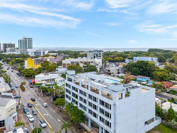 3250 Grand Ave APT 409, Miami, FL 33133