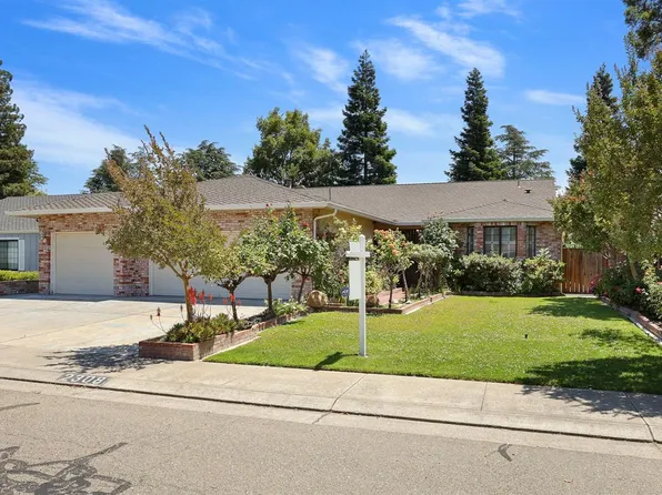 2308 Meadow Lake Dr, Stockton, CA 95207