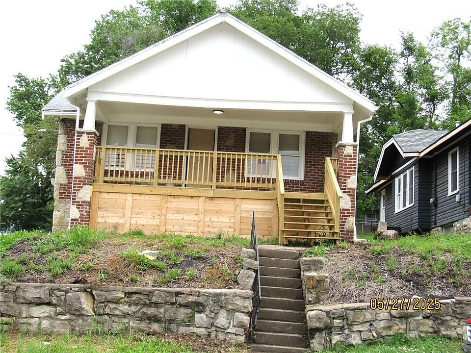 1st image of 2119 N 32nd St