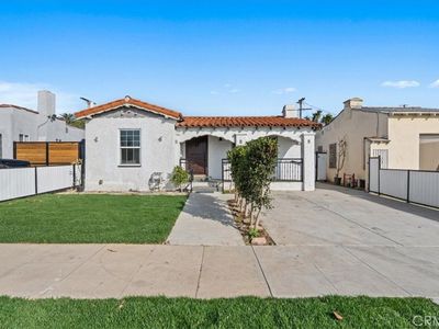 715 W 104th St, Los Angeles, CA, 90044