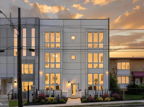 2105 M St NE #7, Washington, DC 20002