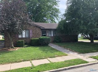 121 W Morenci St, Lyons, OH 43533