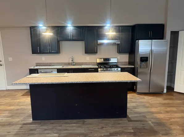 535 Roosevelt Ave APT 112, Central Falls, RI 02863